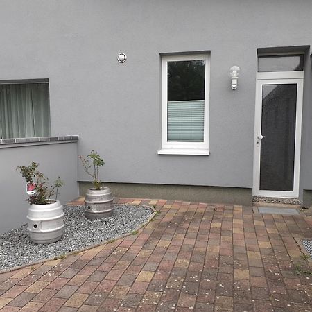 Erdgeschoss-Appartement mit Seeblick Ahrensbok Exterior foto