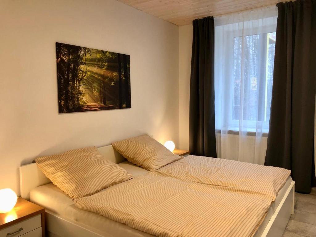 Erdgeschoss-Appartement mit Seeblick Ahrensbok Exterior foto