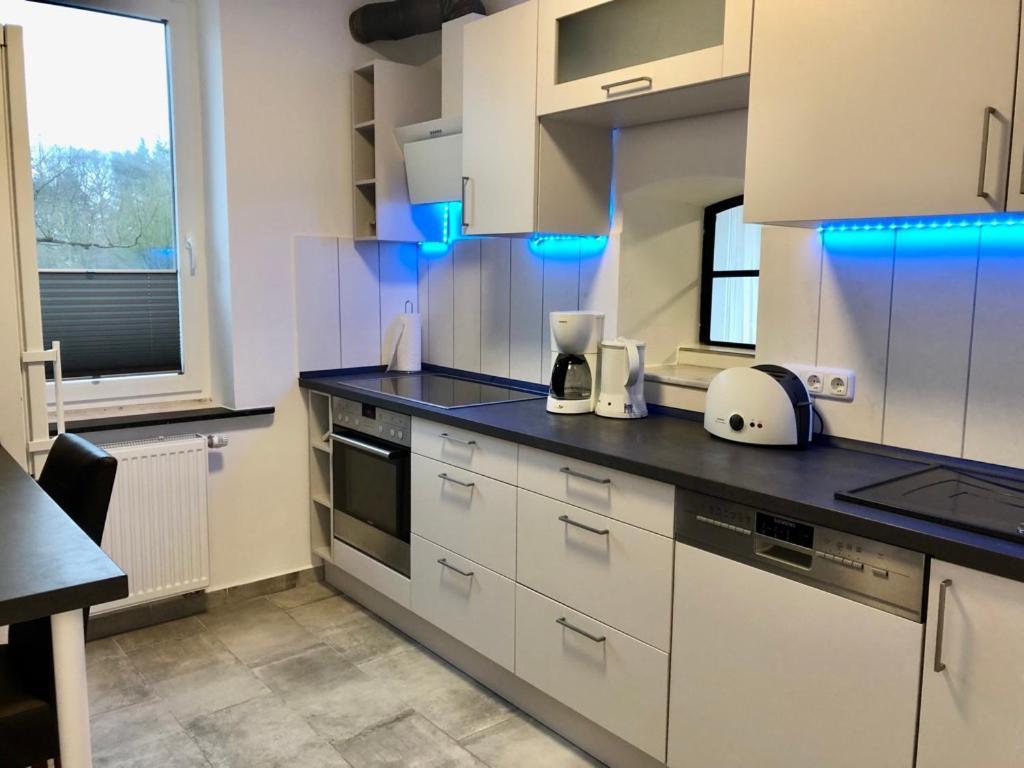 Erdgeschoss-Appartement mit Seeblick Ahrensbok Exterior foto